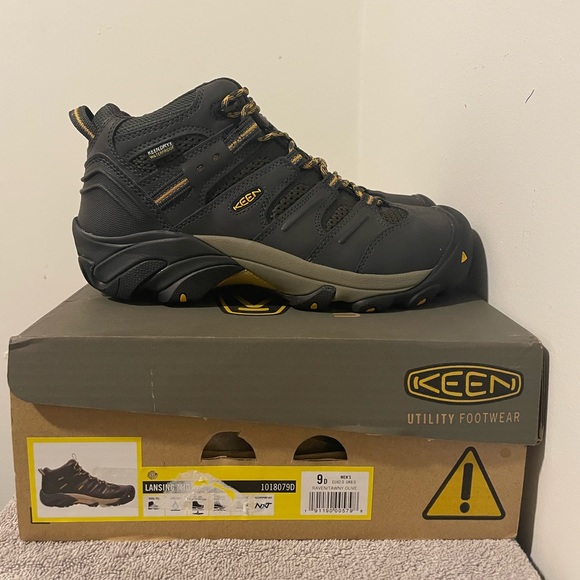 Keen Utility Work Boots | Size - 9D | Color - Raven / Tawny Olive | Steel Toe - Picture 6 of 11